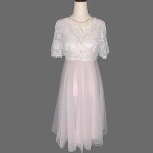 Laros ~ Women’s Small (32) ~ Vintage (1950’s) ~ Pink ~ Chiffon ~ Robe & Gown Set